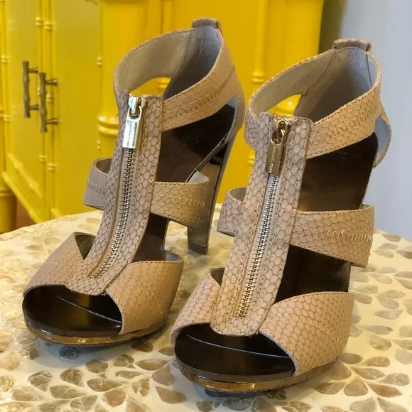 Michael Kors Bronze Metallic & Taupe Faux Snake Skin Pumps - Zipper Front - 8.5 - Picture 2 of 14